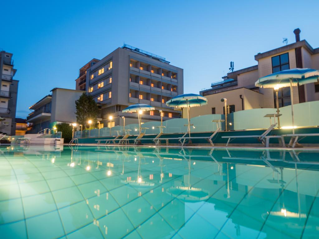 Hotel Ras Gatteo a Mare Esterno foto